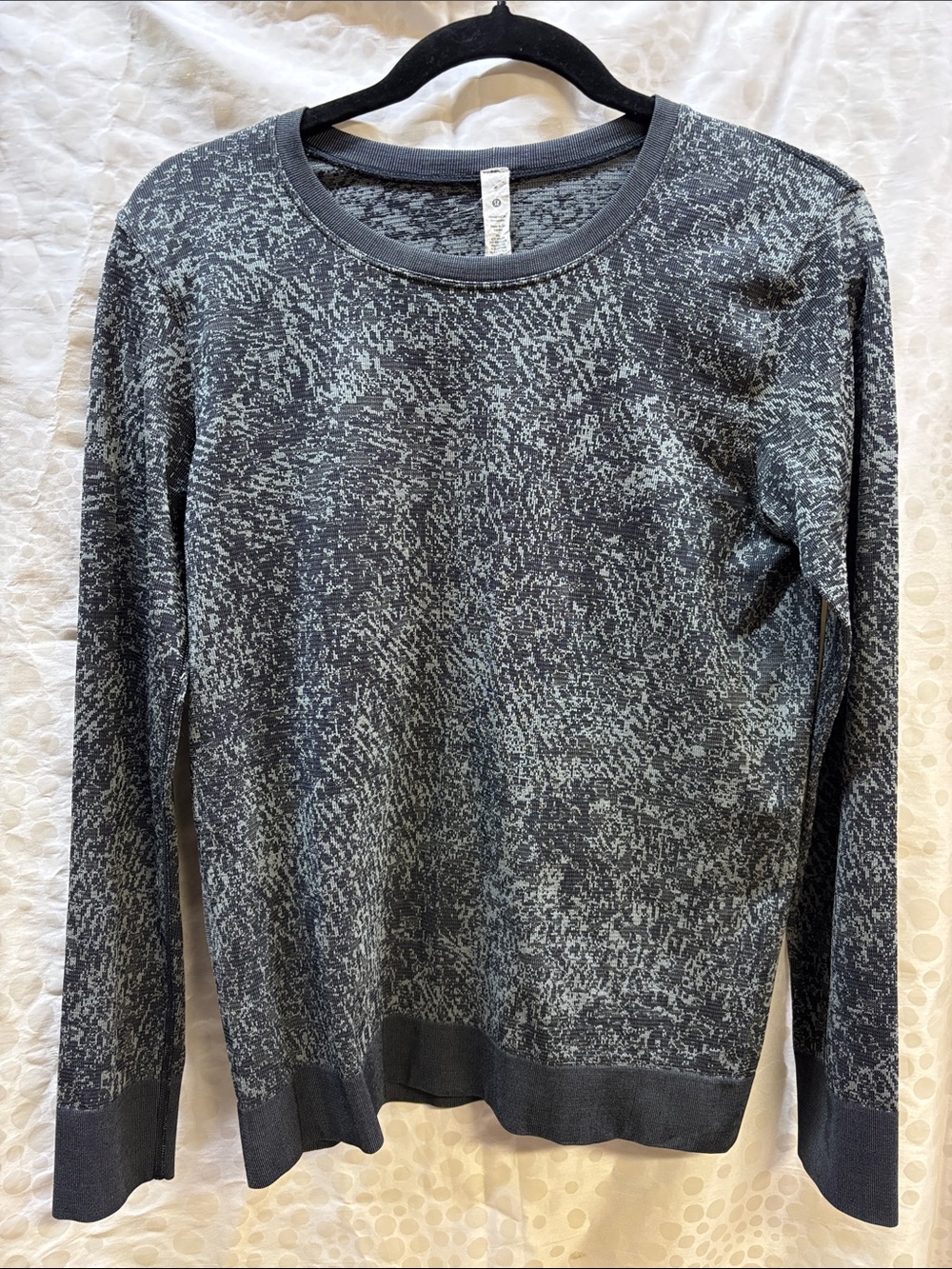 2090 Lululemon Swiftly Breathe long-sleeve pullover -grey/black marble -size 6